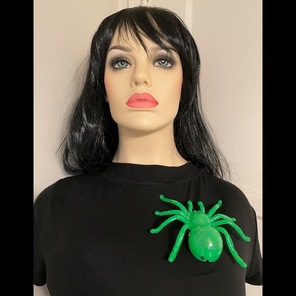 Large Halloween Spider - Picture 7 of 11